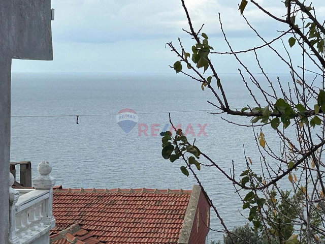 REMAX'DAN YALOVA ESENKÖYDE SATILIK SİTE İÇİ VİLLA