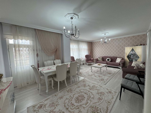 RE/MAX DEĞİŞİMDEN CUMHURİYYET MAH. SATILIK 3+1 DAİRE