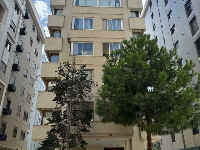 CADDEBOSTAN SAHİL KESİMİNDE KİRALIK DAİRE