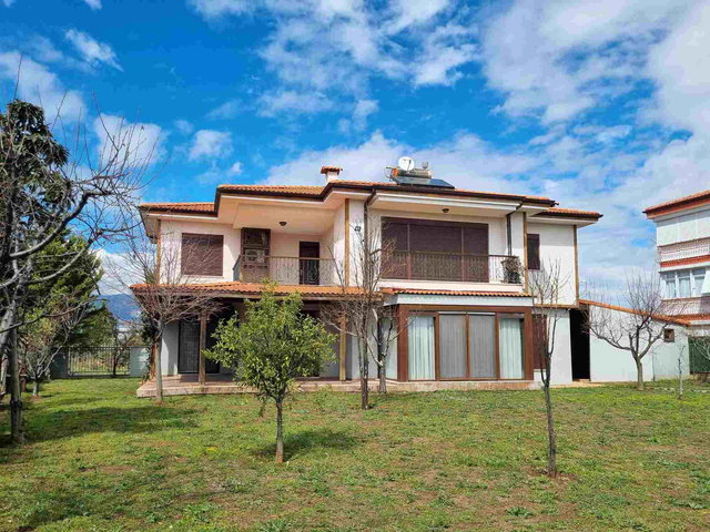 GÖKHAN ÜÇGÜN'DEN 900 M² ARSA ÜZERİNDE, 4+1 DUBLEKS VİLLA