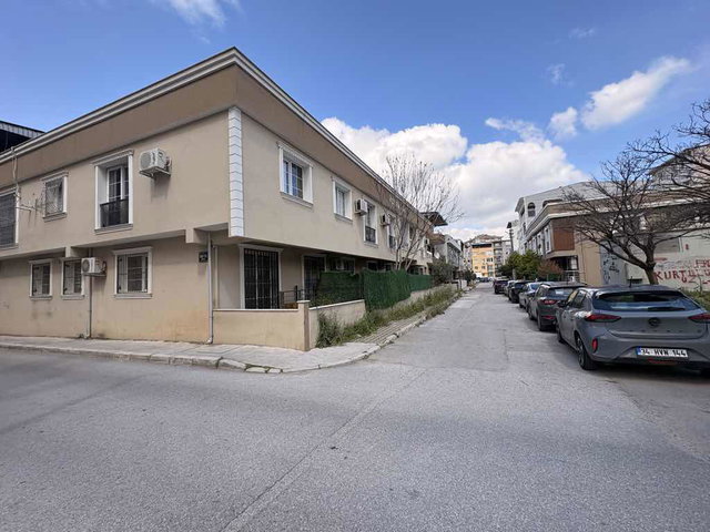 BUCA KURUÇEŞME MAHALLESİNDE SATILIK 1+1 DAİRE