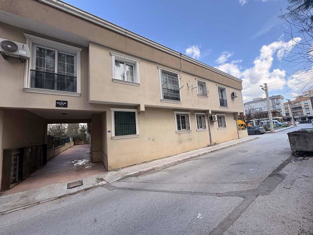 BUCA KURUÇEŞME MAHALLESİNDE SATILIK 1+1 DAİRE