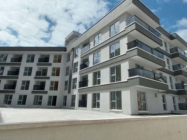 ÖVEÇLER KABİL CADDE YANI 2+1 LÜKS SATILIK DAİRE
