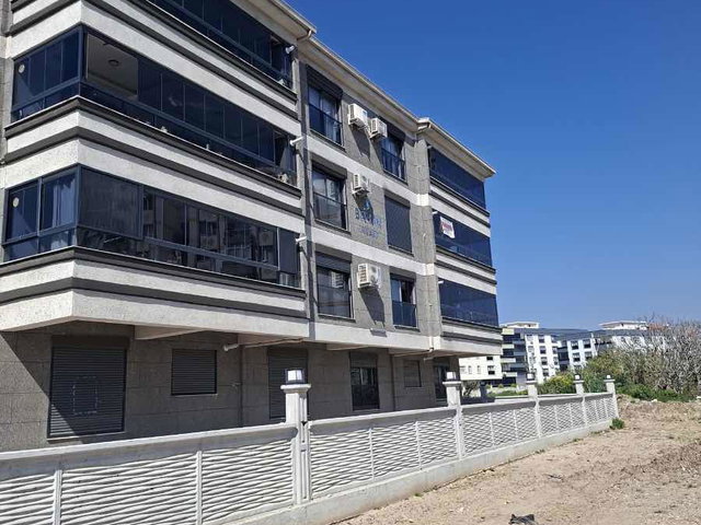 TORBALI MAH. SITE IÇERISINDE LÜKS 3+1 SIFIR DAIRE.