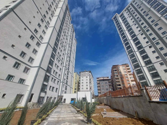 MALTEPE ZÜMRÜTEVLER'DE YENİ SİTEDE SATILIK 1+1 DAİRE