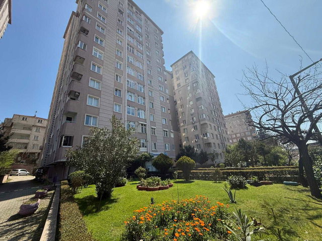 ATAŞEHİR İÇERENKÖY EKŞİOĞLU SİTESİ'NDE 3+1 SATILIK BOŞ DAİRE