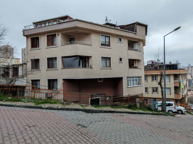 KAĞITHANE FERMAN CD YAKINI GİRİŞ KAT ACIKMUTFAK 2+1
