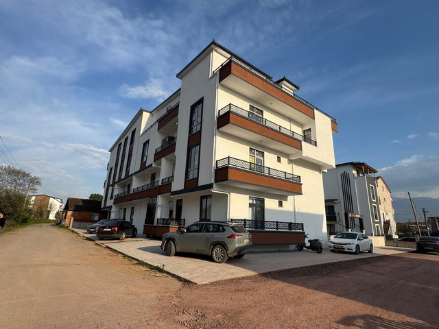 REMAX DREAM'DEN UZUNÇİFTLİK'TE KİRALIK 4+1 SIFIR DAİRE