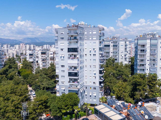 ALTINKUM'DA DOĞA MANZARALI SİTE İÇERİSİNDE 3+1 ARAKAT SATILIK DAİRE.