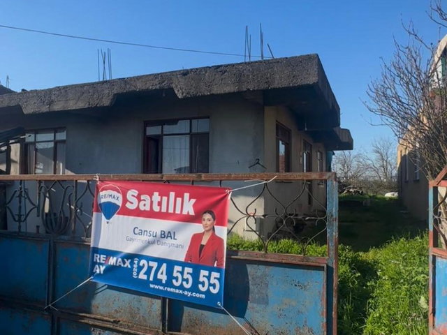 SAKARYA FERIZLI NALKÖY'DE SATILIK EV VE ARSASI