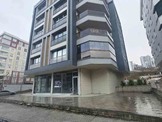 KÜÇÜKKOLPINAR/NİŞANTAŞI CD.ULTRALÜKS SATILIK  4,5+1 DAİRELER