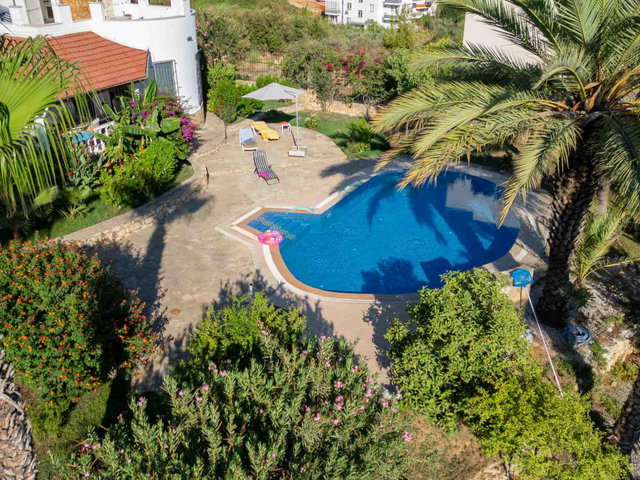 ALANYA'DA 2 ADET MÜSTAKİL SATILIK VİLLA ARSA OLARAK 1 EMSAL