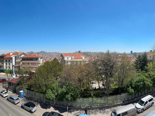 BAĞLAR CADDESİ ÜZERİNDE  PRESTİJLİ  KONUMDA GENIŞ 3+1 KİRALIK DAİRE