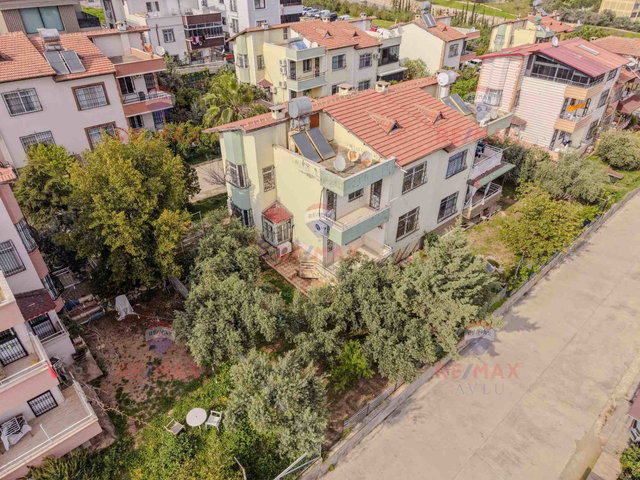 REMAX AVLU'DAN KORUKENT ADA SİTESİ'NDE SATILIK 3+1 DUBLEKS İKİZ VİLLA