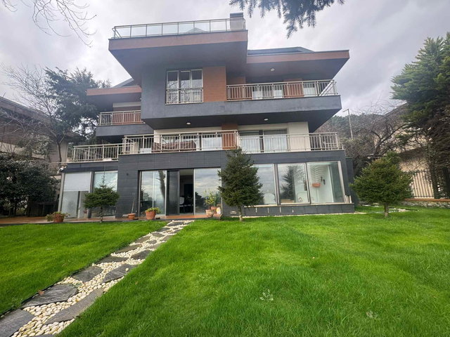 REMAX 7TEPE'DEN ACARKENT’IN EN ÜST LOKASYONUNDA MANZARALI, PRESTIJLI KIRALIK VILLA