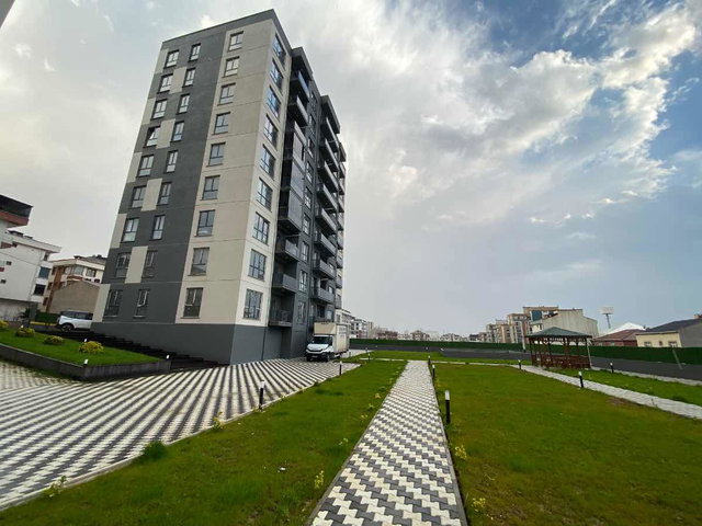 SANCAKTEPEDE SITE IÇINDE  2+1 SATILIK SIFIR DAIRE