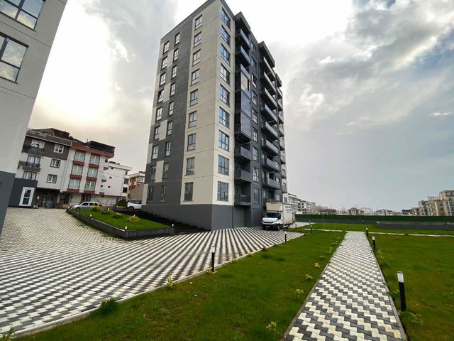 SANCAKTEPEDE SITE IÇINDE  2+1 SATILIK SIFIR DAIRE