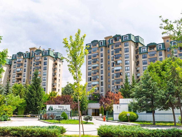 KIRALIK BEYSU GREEN PARK KONUTLARINDA BAKIMLI VE MANZARALI 4+1 DAIRE