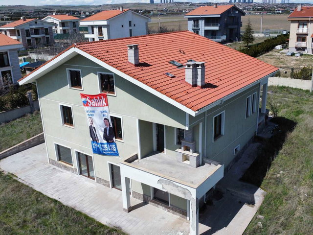 GÖLBAŞI BALLIKPINAR YEŞIL VADI SITESİ SATILIK NATAMAM VILLA