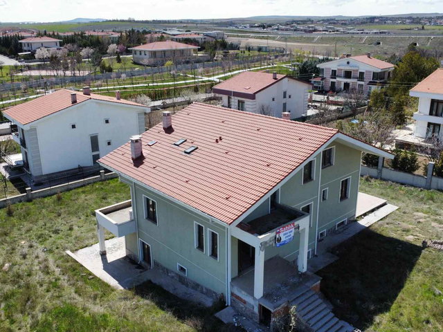 GÖLBAŞI BALLIKPINAR YEŞIL VADI SITESİ SATILIK NATAMAM VILLA