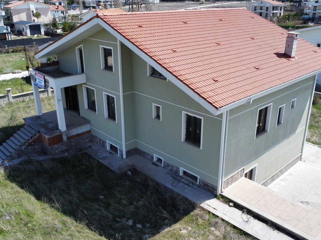 GÖLBAŞI BALLIKPINAR YEŞIL VADI SITESİ SATILIK NATAMAM VILLA