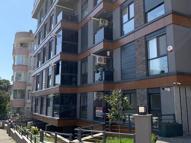 ÜSKÜDAR ACIBADEM CÜNEYT KOŞAL SOKAKTA YENİ BİNA 2+1 ... HESNA YILMAZ