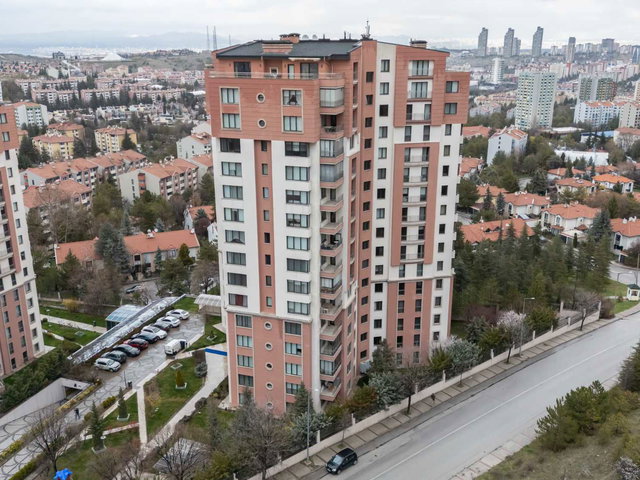 ROYAL CITY'DE MUHTEŞEM MANZARALI 4+1 SATILIK DAIRE