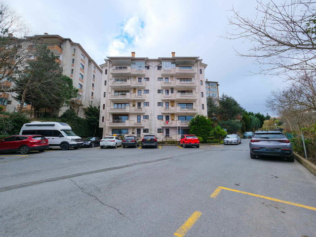 ZEKERİYAKÖY ACARLAR SİTESİ DENİZ MANZARALI 4+1 SATILIK DAİRE