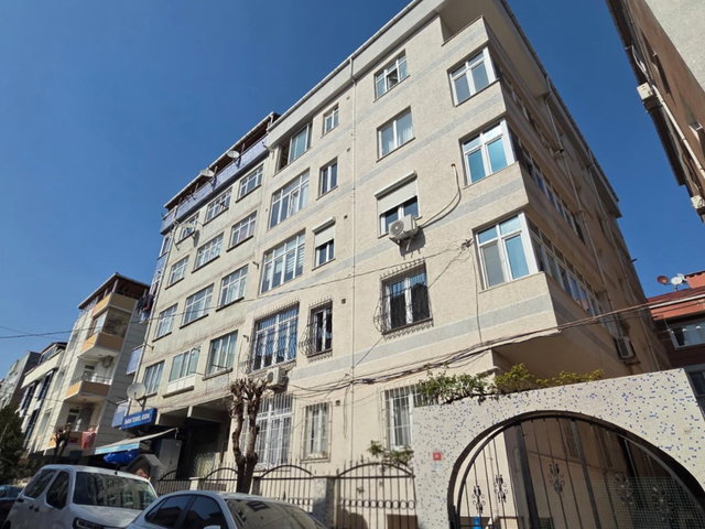 REMAX KAYA CİHANGİR MAHALLESİ ARA KAT 2+1 SATILIK DAİRE