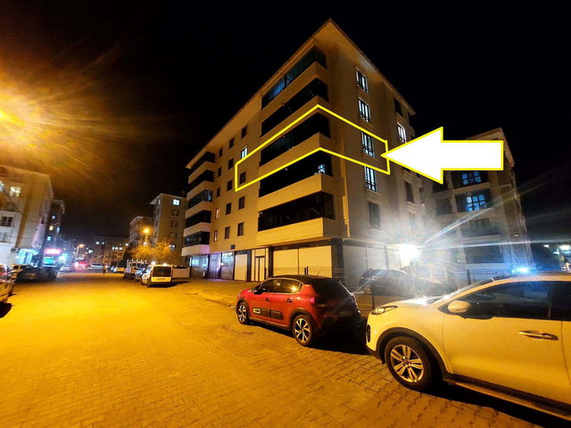 REMAX LAND'DEN RUMELİ'DE ARA KAT 2+1 İSKANLI DAİRE