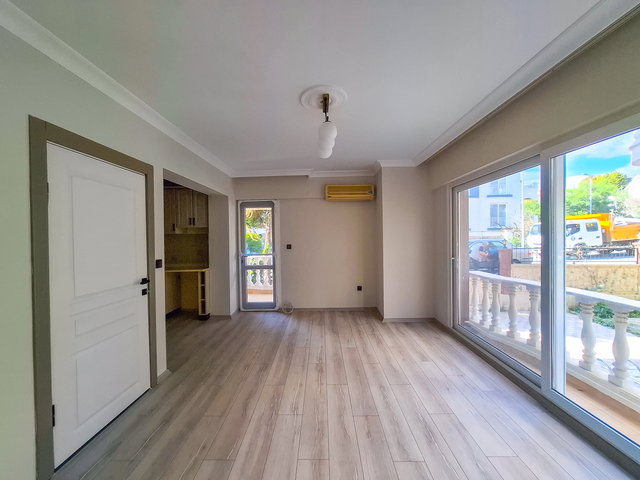 DİDİM EFELER'DE KÖŞE KONUMDA SATILIK 2+1 YÜKSEK GİRİŞ DAİRE