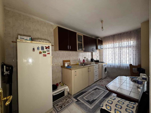 KÜÇÜKÇEKMECE GÜLTEPE'DE SATILIK 2+1 DAIRE