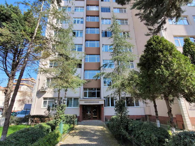 BARIŞ MH. METROBÜSE YAKIN 3+1 ARAKAT FERAH DAIRE