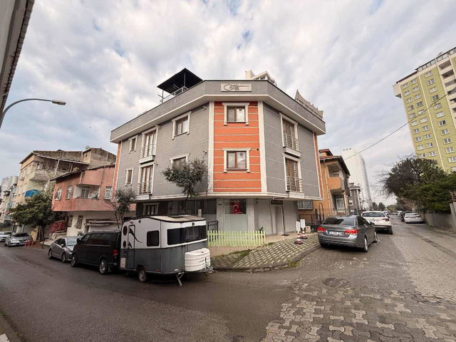 ATAŞEHIR İÇERENKÖY'DE YATIRIMLIK 1+1 SATILIK DAIRE
