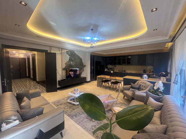 REMAX ARTIS 'DEN WOQ VILLALARINDA SATILIK 5+1 VILLA