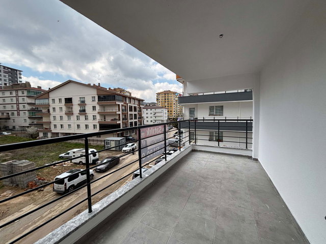 KARAPÜRÇEK 315. SOKAKTA ARAKAT, GÜNEY CEPHE, SIFIR OTURUMA HAZIR DAIRE