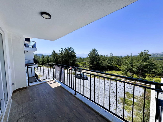 DENIZ VE DOĞA MANZARALI HAVUZLU SİTEDE SATILIK SIFIR 1+1 DAİRE