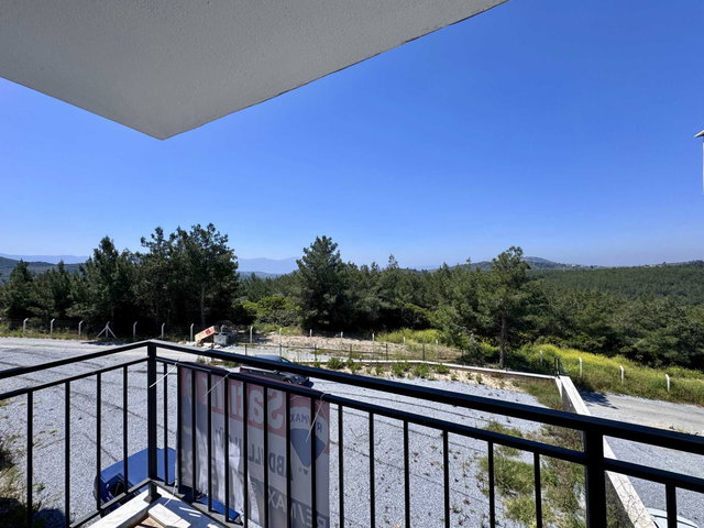 DENIZ VE DOĞA MANZARALI HAVUZLU SİTEDE SATILIK SIFIR 1+1 DAİRE