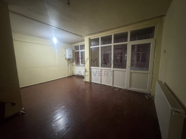 RE/MAX LACİVERT'TEN ABDURRAHMANGAZİ'DE KİRALIK 2+1 DAİRE