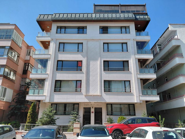 BAHÇELİEVLER SATILIK 4+1 DAİRE