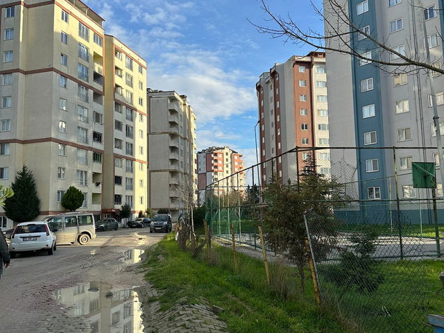 ÇERKEZKÖY VELİAPORT SİTESİ OSB YANI KİRALIK 2+1 DAİRE