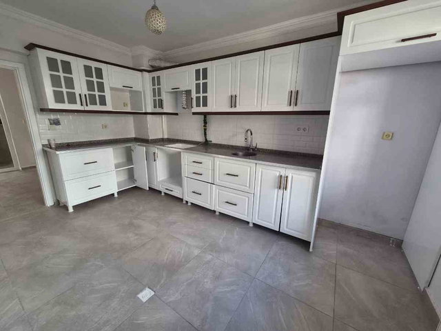 DOĞUKENT’TE SİTE İÇERİSİNDE SATILIK 3+1 FERAH DAİRE