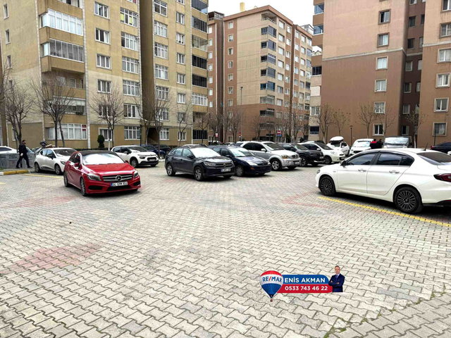 SATILIK 3+1 GENİŞ FERAH ÖNÜ AÇIK DAİRE-KAVAKLI KENT 'TE