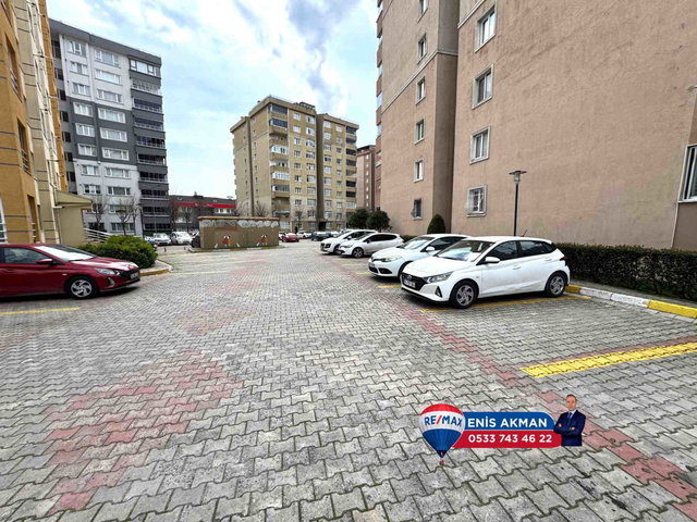 SATILIK 3+1 GENİŞ FERAH ÖNÜ AÇIK DAİRE-KAVAKLI KENT 'TE