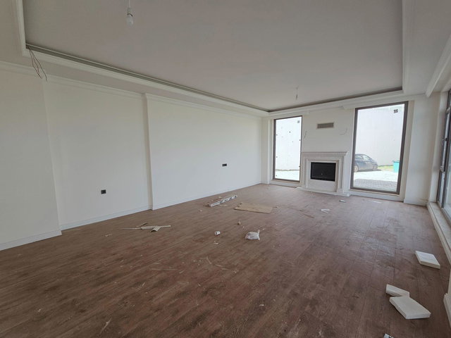 REMAX MYRADAN BÜYÜK BAHÇELİ 4+1 FULL DENİZ VE DOĞA MANZARALI