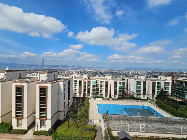 BAŞİSKELE ALİZEPARK CİTY'DE 3+1 DENİZ MANZARALI SATILIK DAİRE