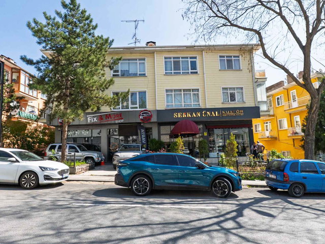 ESAT BAĞLAR CADDESİ ÜZERİ BOŞ 1. KAT 3+1 DAİRE