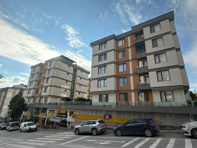 REMAX ALİKAHYA CUMHURİYET MAH SİTE İÇİ 3+1 SATILIK DAİRE