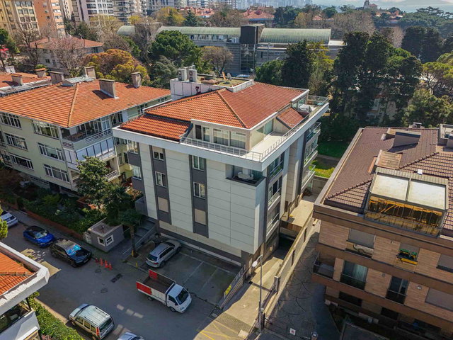 CADDEBOSTAN EŞSIZ DENIZ MANZARALI 4+1 TERASLI DUBLEKS SATILIK