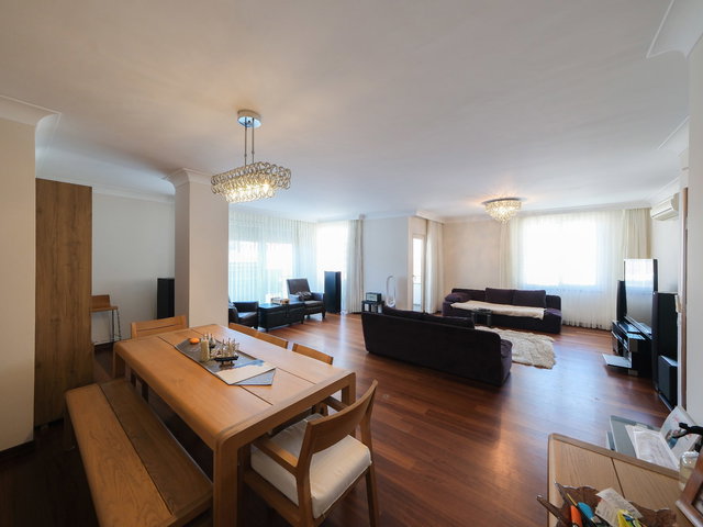 CADDEBOSTAN EŞSIZ DENIZ MANZARALI 4+1 TERASLI DUBLEKS SATILIK